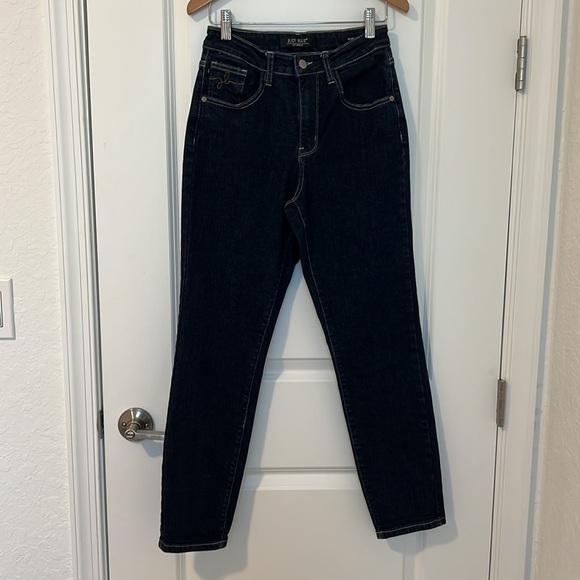Judy Blue High Waist Dark Blue Mom Jean Size 25 Style # JB88273 - Picture 7 of 17